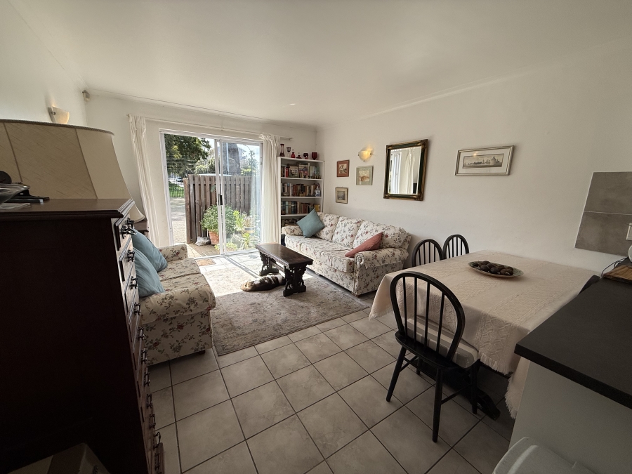 To Let 2 Bedroom Property for Rent in Plumstead Western Cape